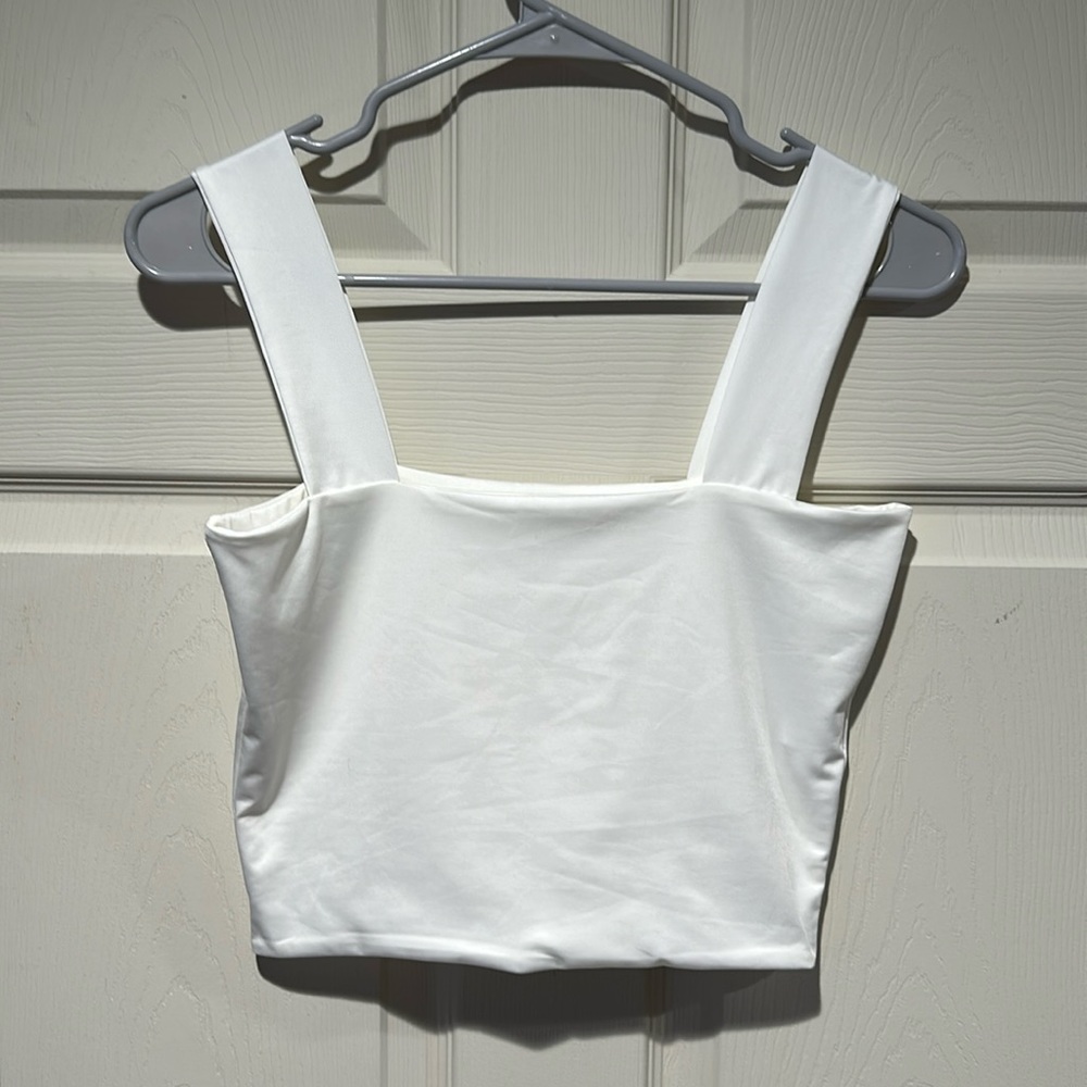 Amazon essentials white crop top size medium! NWOT!! #69